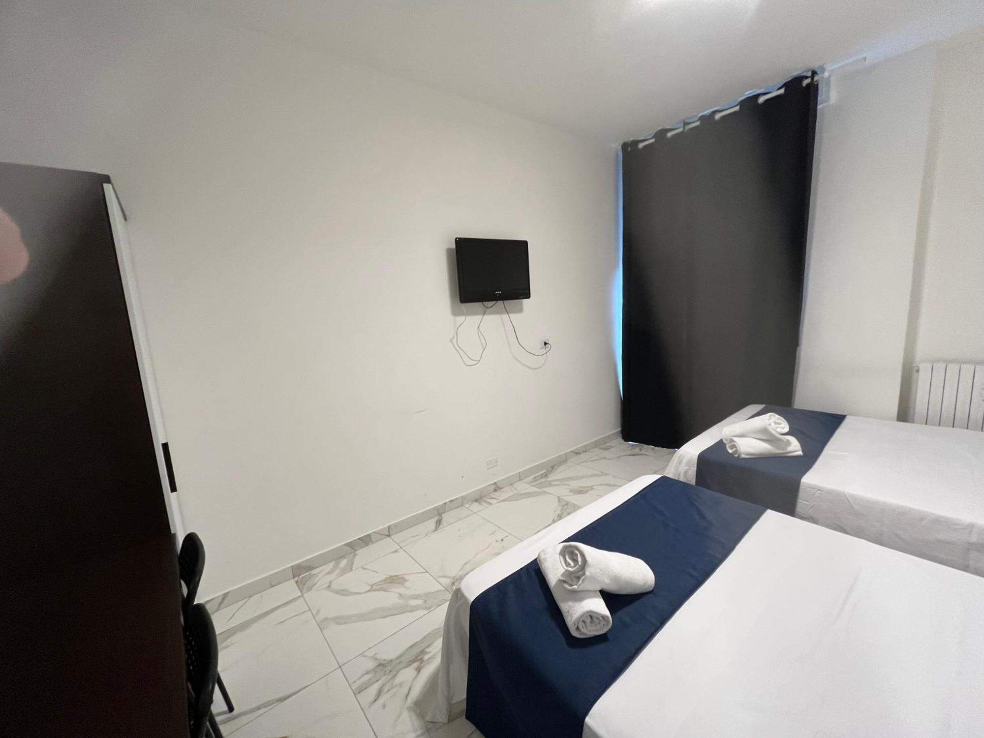 Jcube Apartments Bocconi Milano Exterior foto